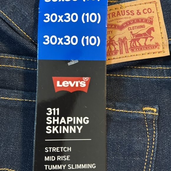 Levi's Ladies' 311 Shaping Skinny Jean - Picture 10 of 10